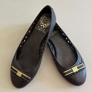 Vince Camuto Celindan Cutout Flats | Leather Ballerinas | Size 6